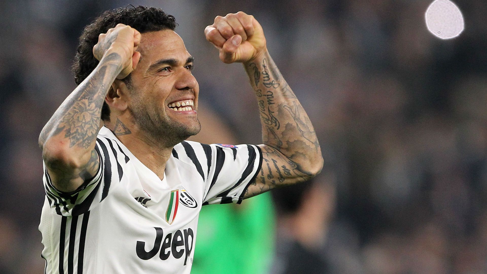 Daniel Alves Juventus x Porto Champions League 14 03 2017