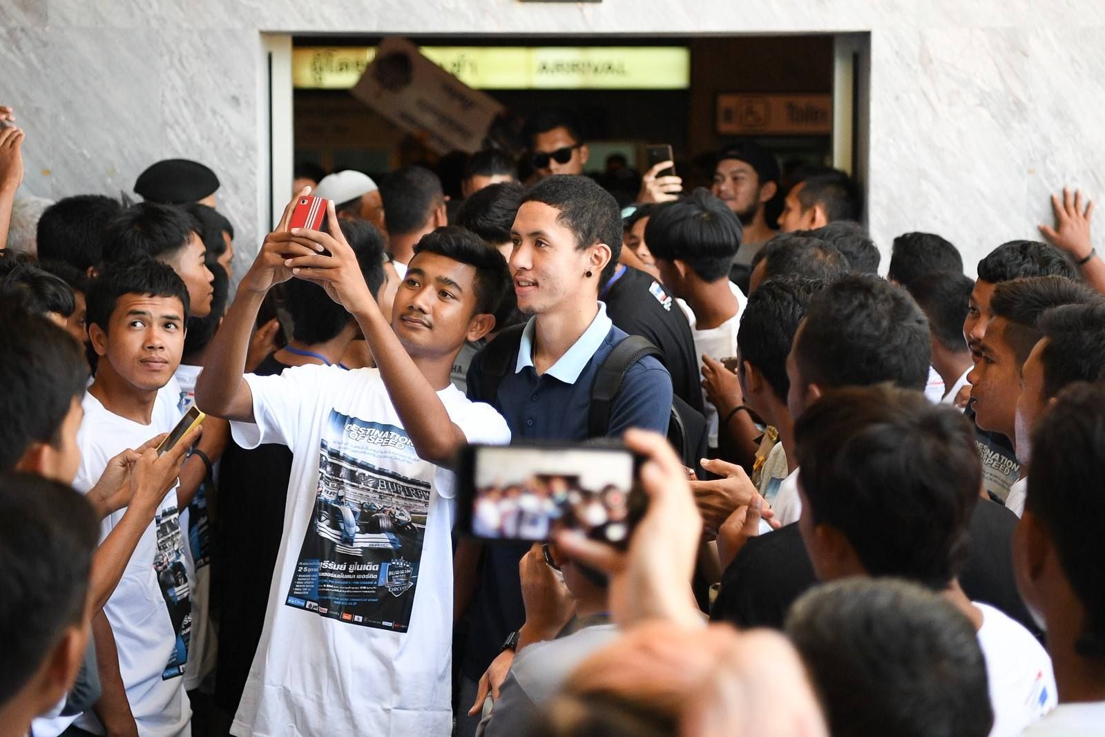 บดินทร์ ผาลา