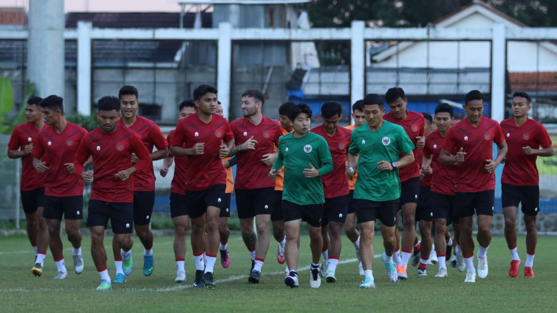 Sesi latihan Tim Nasional Indonesia di Stadion PERSIB, Bandung (19/09/22)