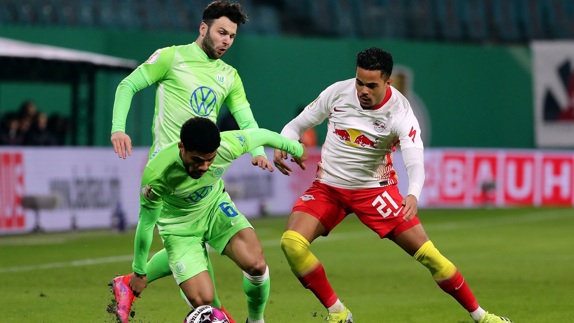 Justin Kluivert Paulo Otavio RB Leipzig VfL Wolfsburg DFB Pokal 03032021