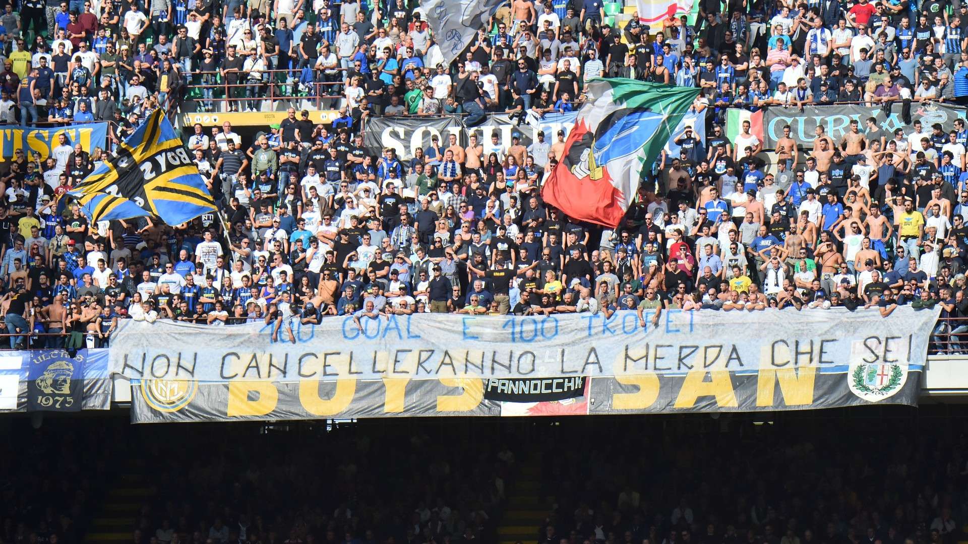 Inter fans against Icardi