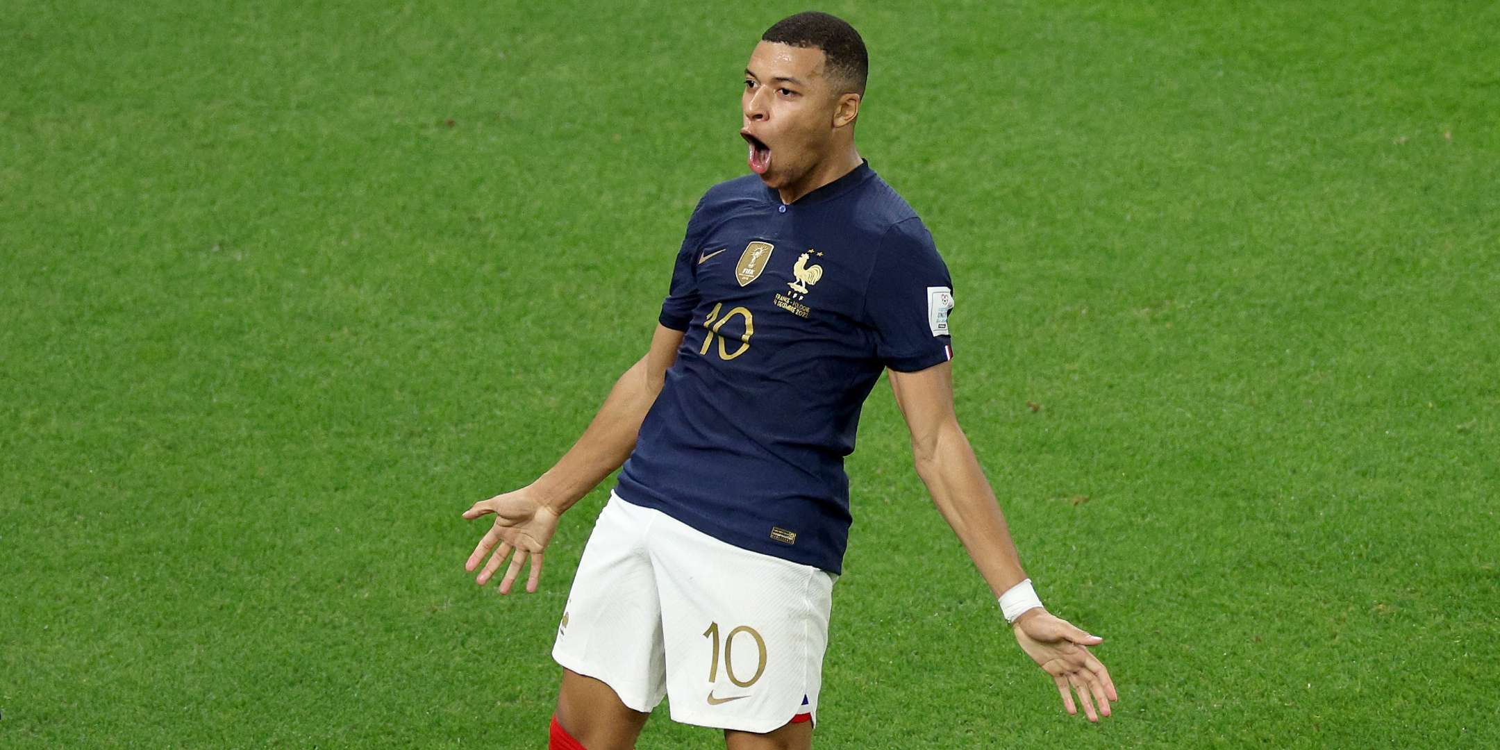 Mbappé France Poland desktop