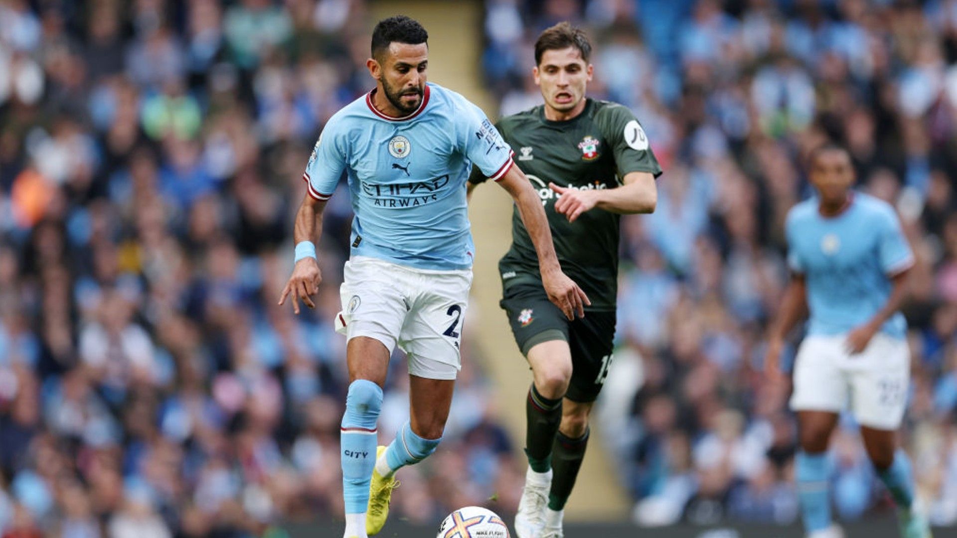 Riyad Mahrez Manchester City 2022.