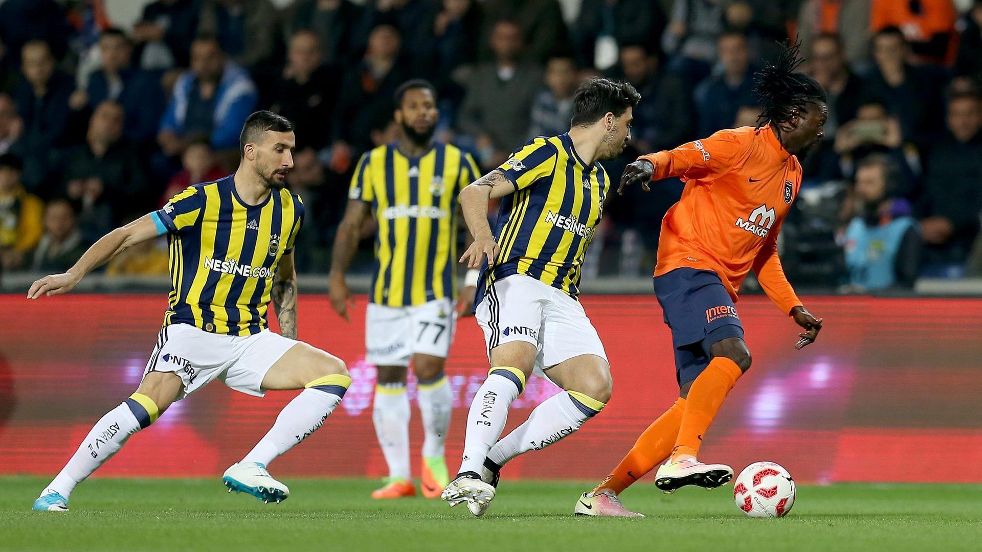 Basaksehir_Fenerbahce_26042017