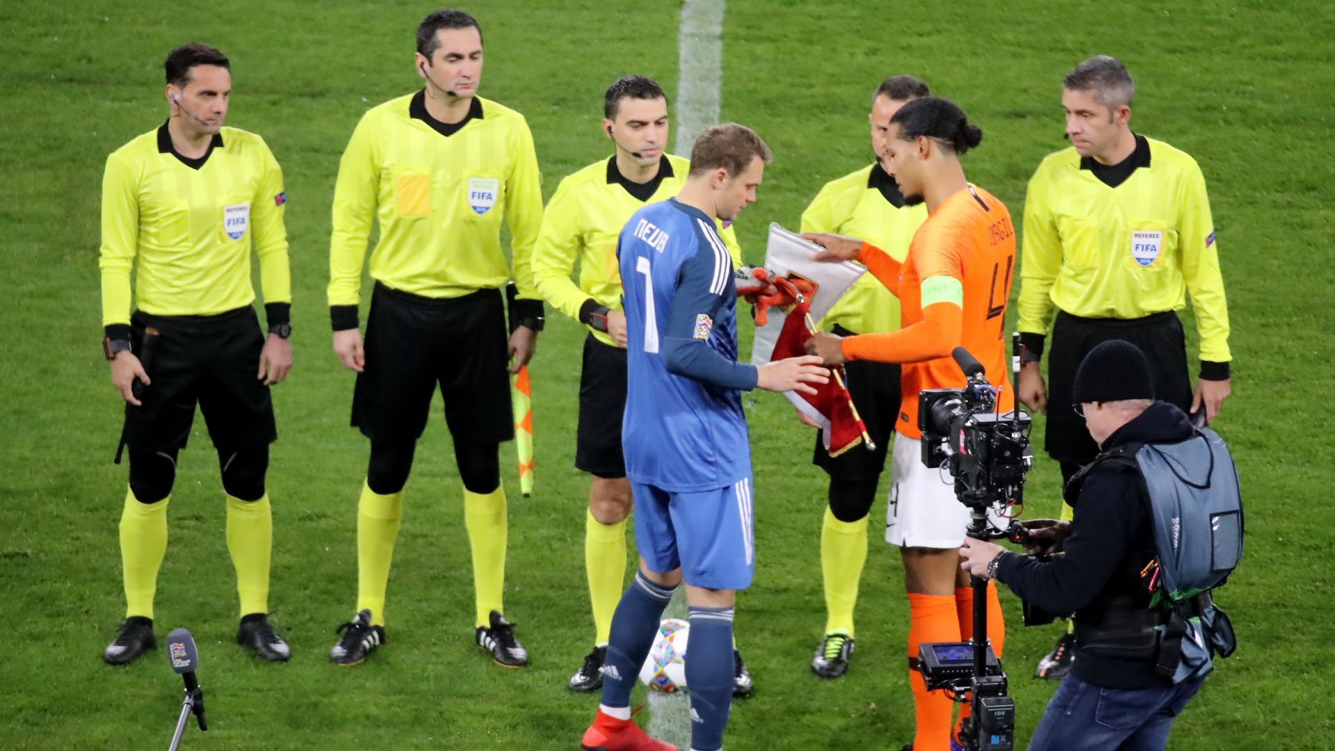 Van Dijk Neuer - Germany Netherlands