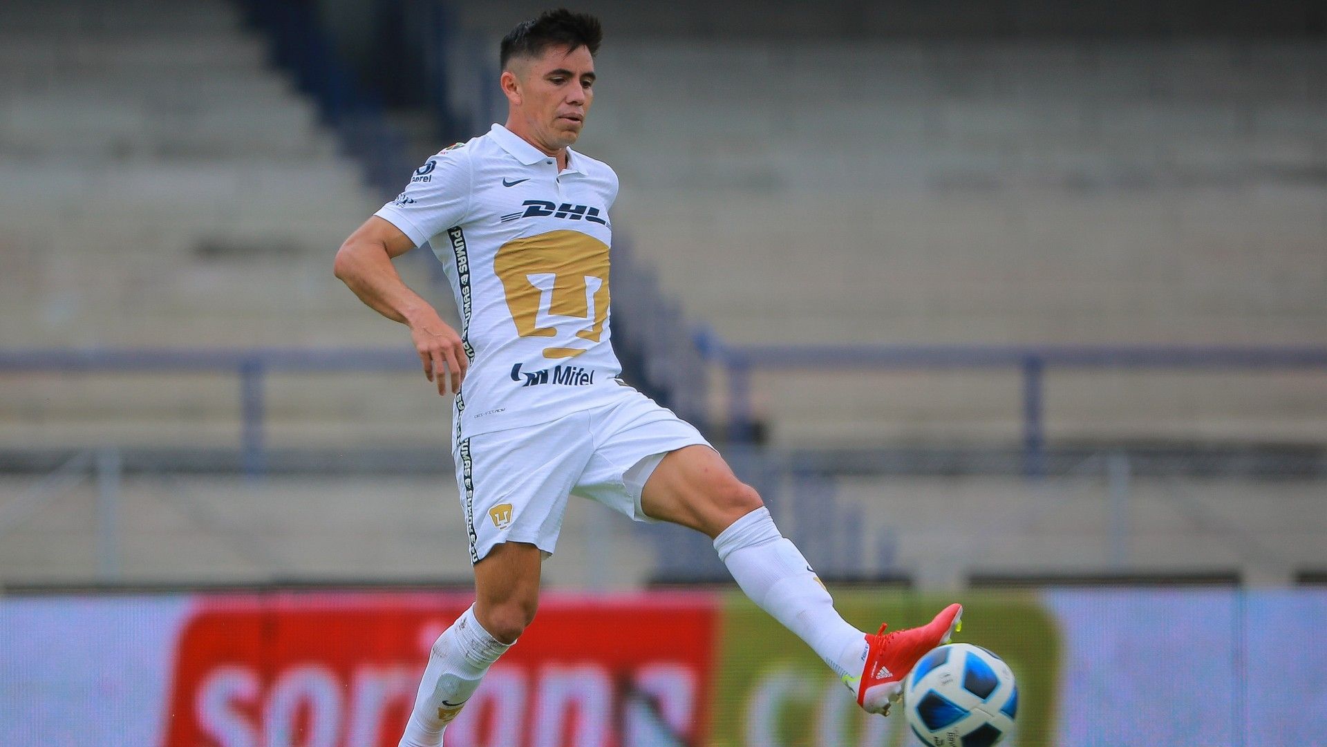 Efraín Velarde Pumas Apertura 2021