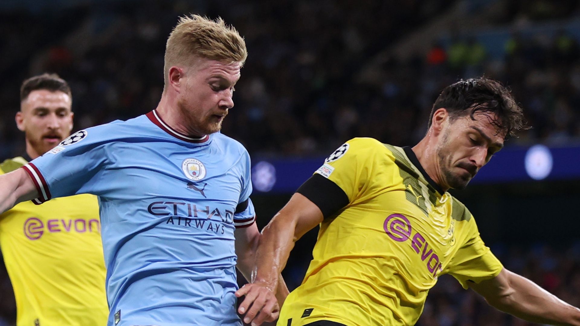 Kevin De Bruyne Mats Hummels Manchester City Borussia Dortmund
