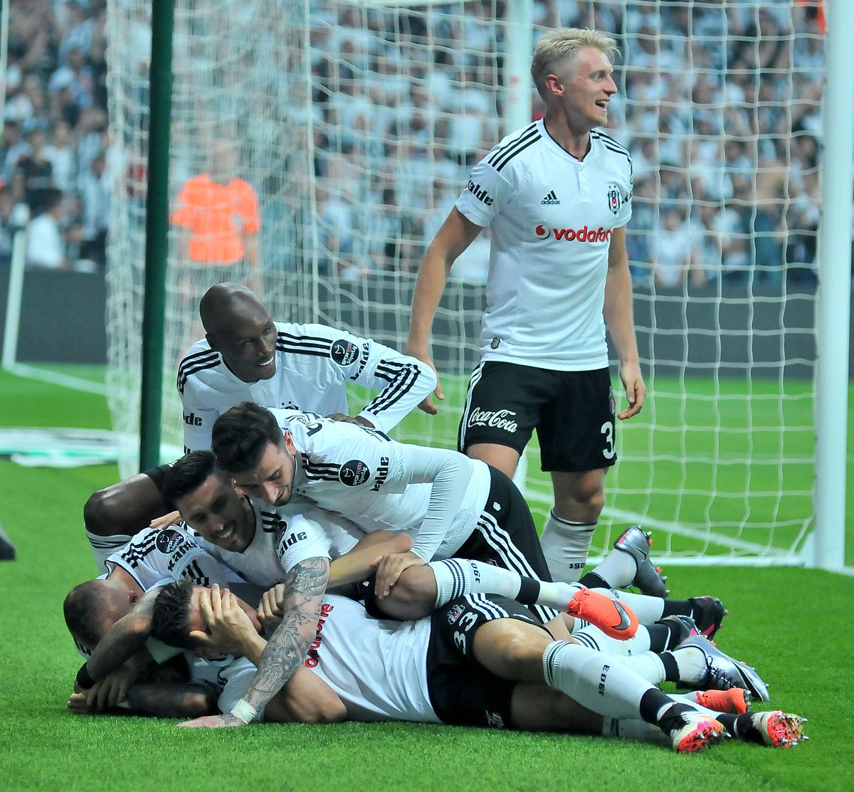 Andreas Beck Besiktas 2015-16