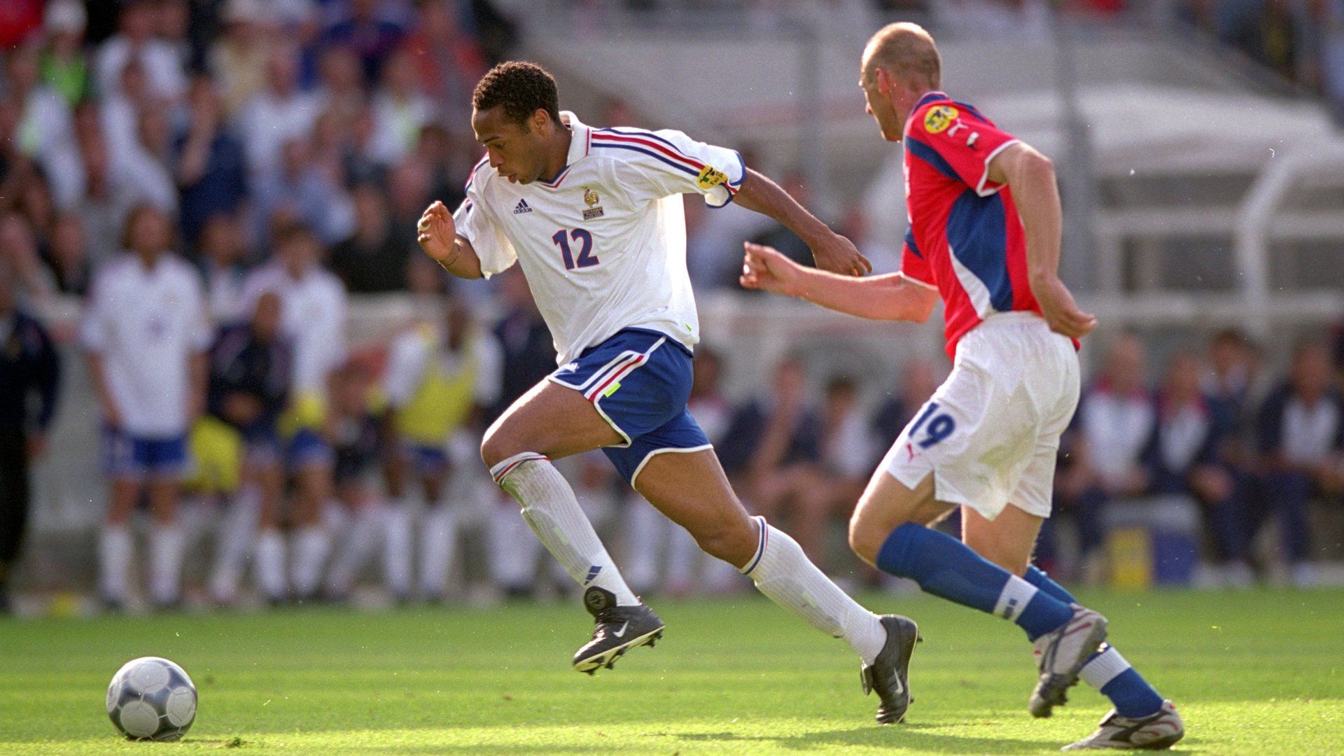 Czech Republic vs France in 2000