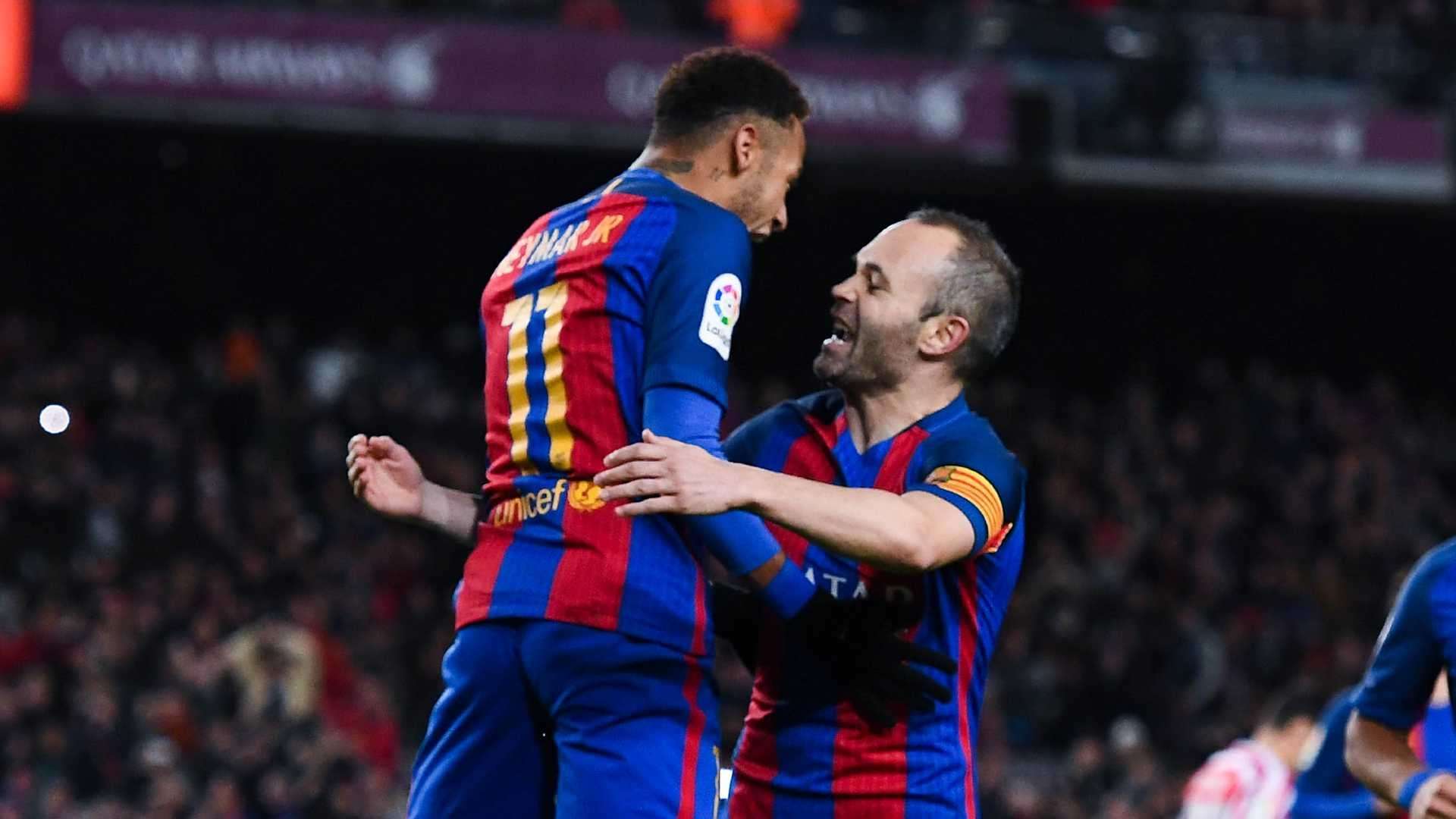 20220929 Neymar Andres Iniesta
