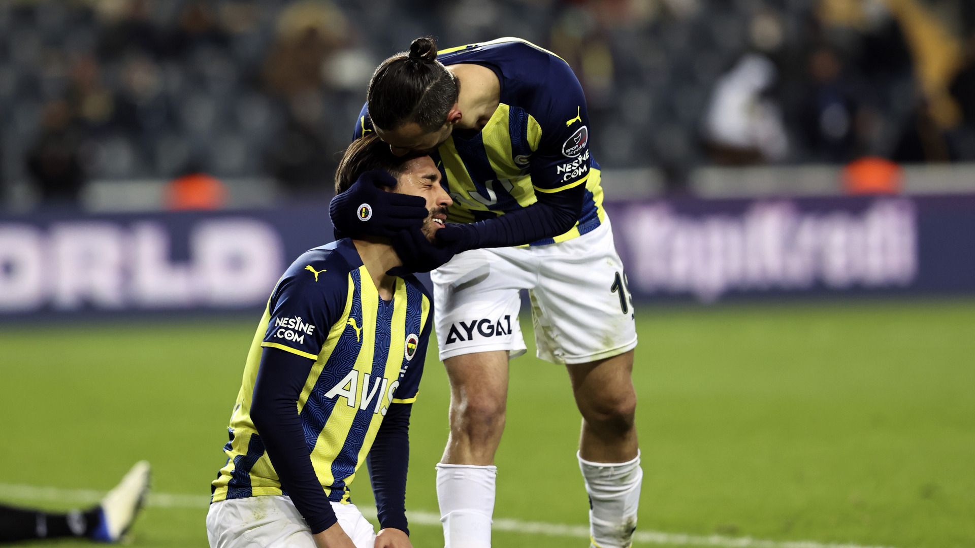 irfan can kahveci serdar dursun fenerbahce goal celebration 2022