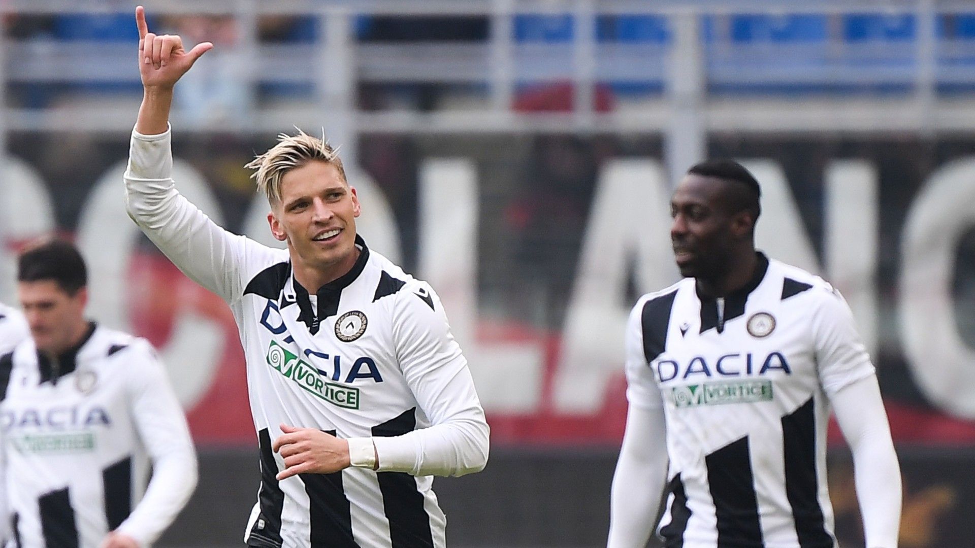 Stryger Larsen - Milan Udinese