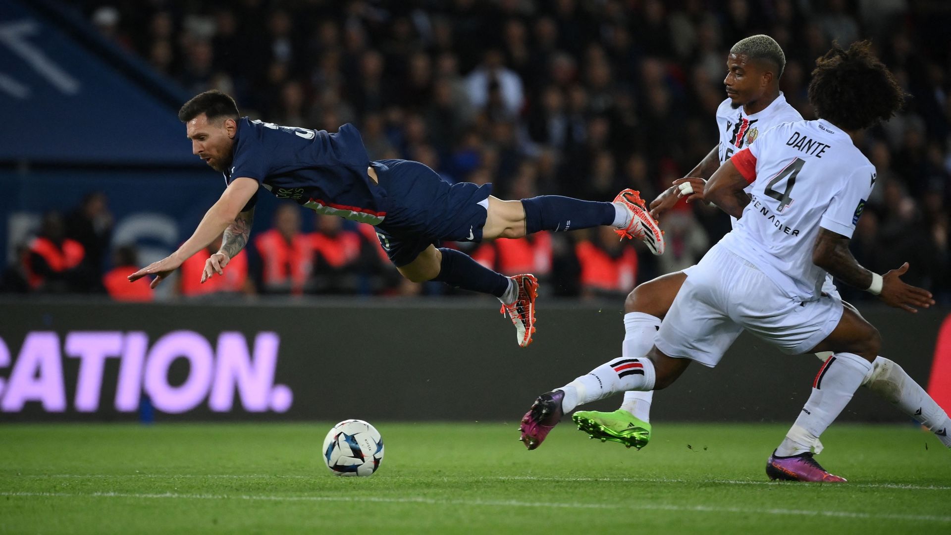 Lionel Messi Dante PSG Nice 2022