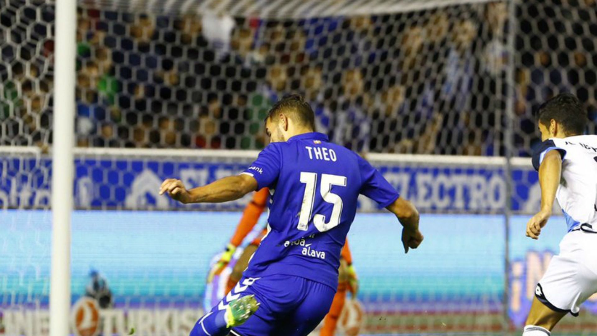 Theo Hernandez Alaves Deportivo Coruna La Liga