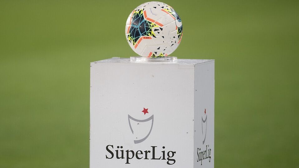 Turkish Super Lig Crest 