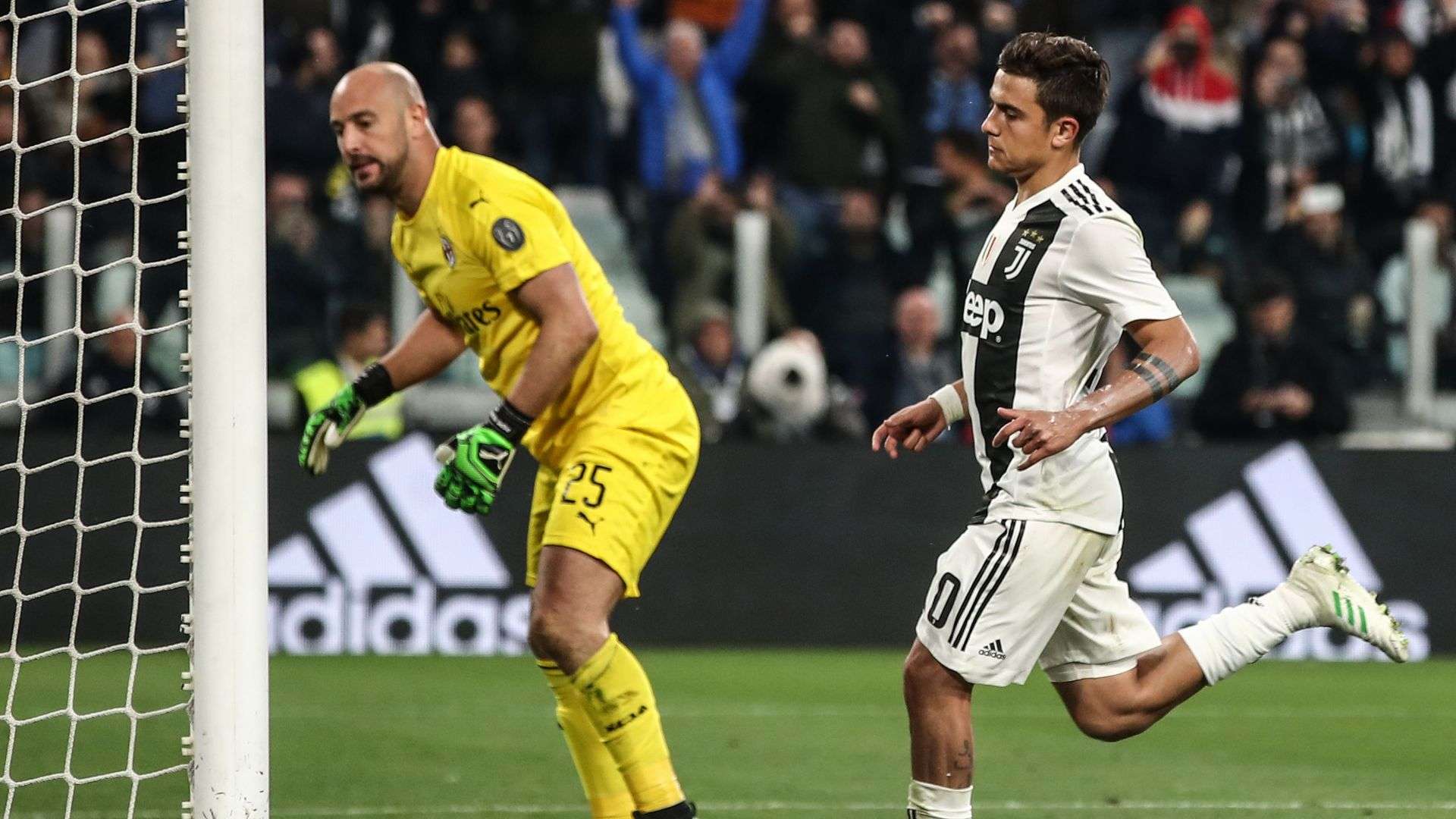 Pepe Reina Paulo Dybala Juventus Milan Serie A