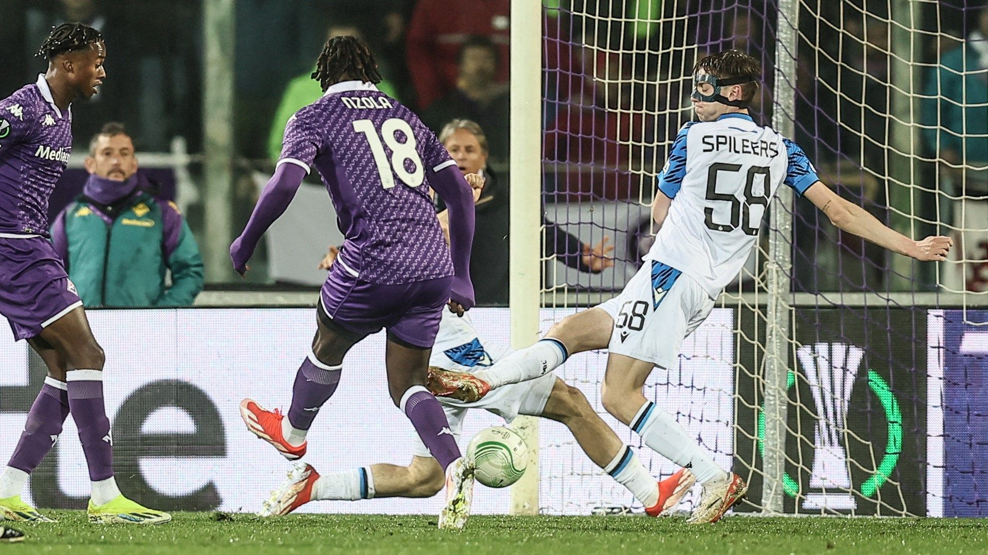 Nzola Fiorentina Brugge