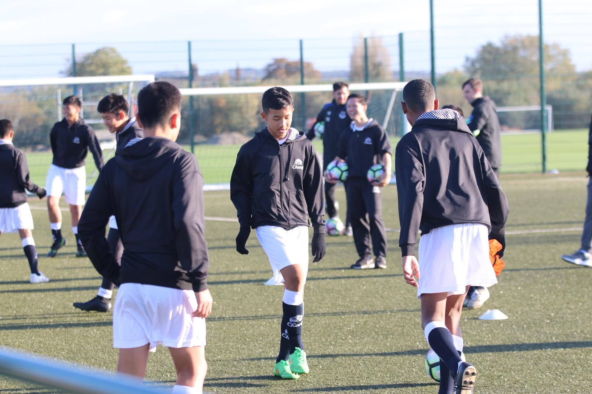 ช้าง จูเนียร์คัพ อิงแลนด์ ทริป