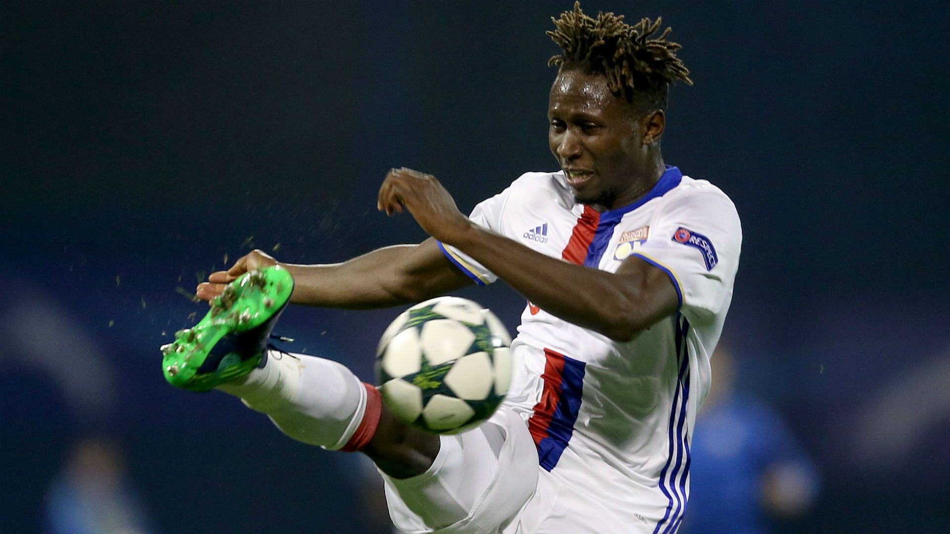 Mapou Yanga Mbiwa - dinamo lyon - champions league - 22112016