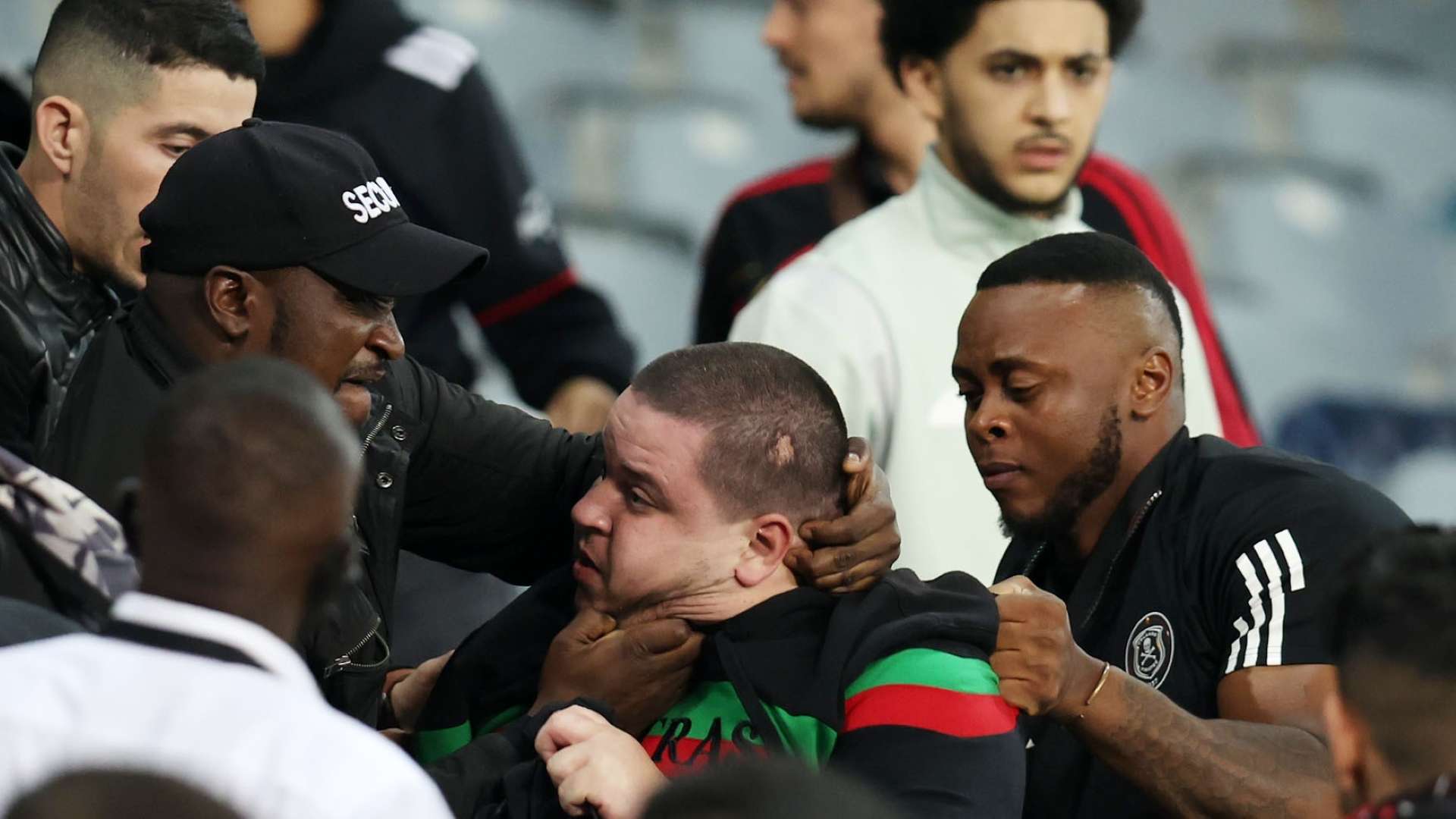 Orlando Pirates vs MC Alger scuffles