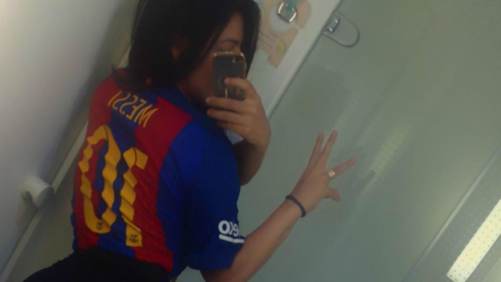 Miss Bum Bum festeja triplete de Messi