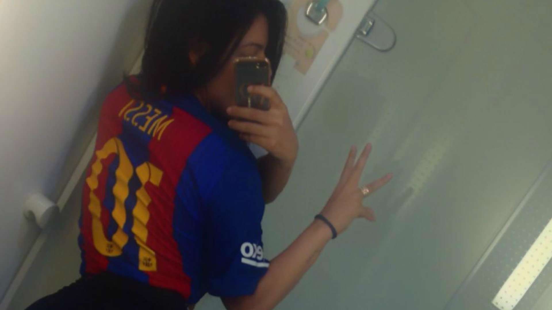 Miss Bum Bum festeja triplete de Messi