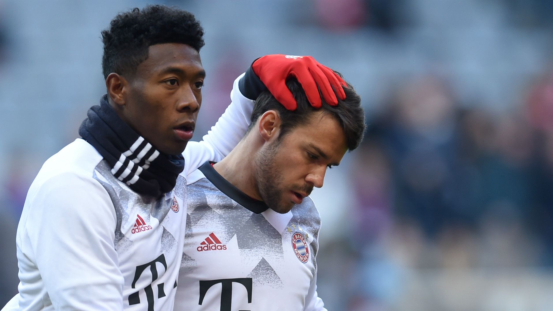 DAVID ALABA JUAN BERNAT BAYERN MUNCHEN GERMAN BUNDESLIGA 10122016