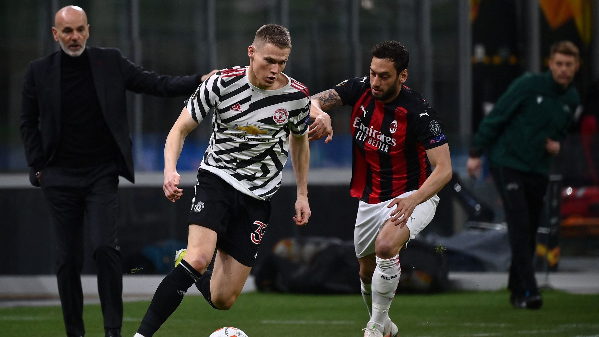 Hakan Calhanoglu AC Milan vs Manchester United 03.18.2021