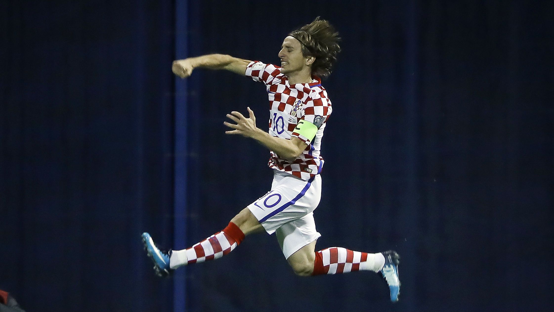ルカ・モドリッチ　記念tシャツ　2018W杯 新作アイテム情報】 □RETAKE ルカ・モドリッチ＆ハリー・ケイン