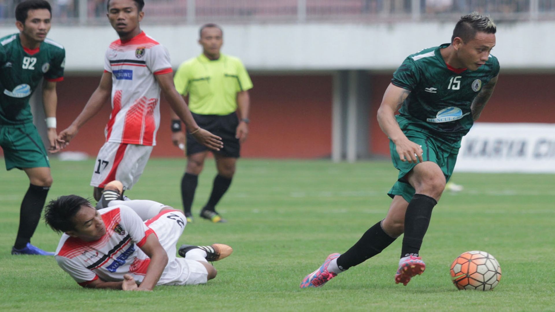 Dirga Lasut - PSS Sleman & Persinga Ngawi