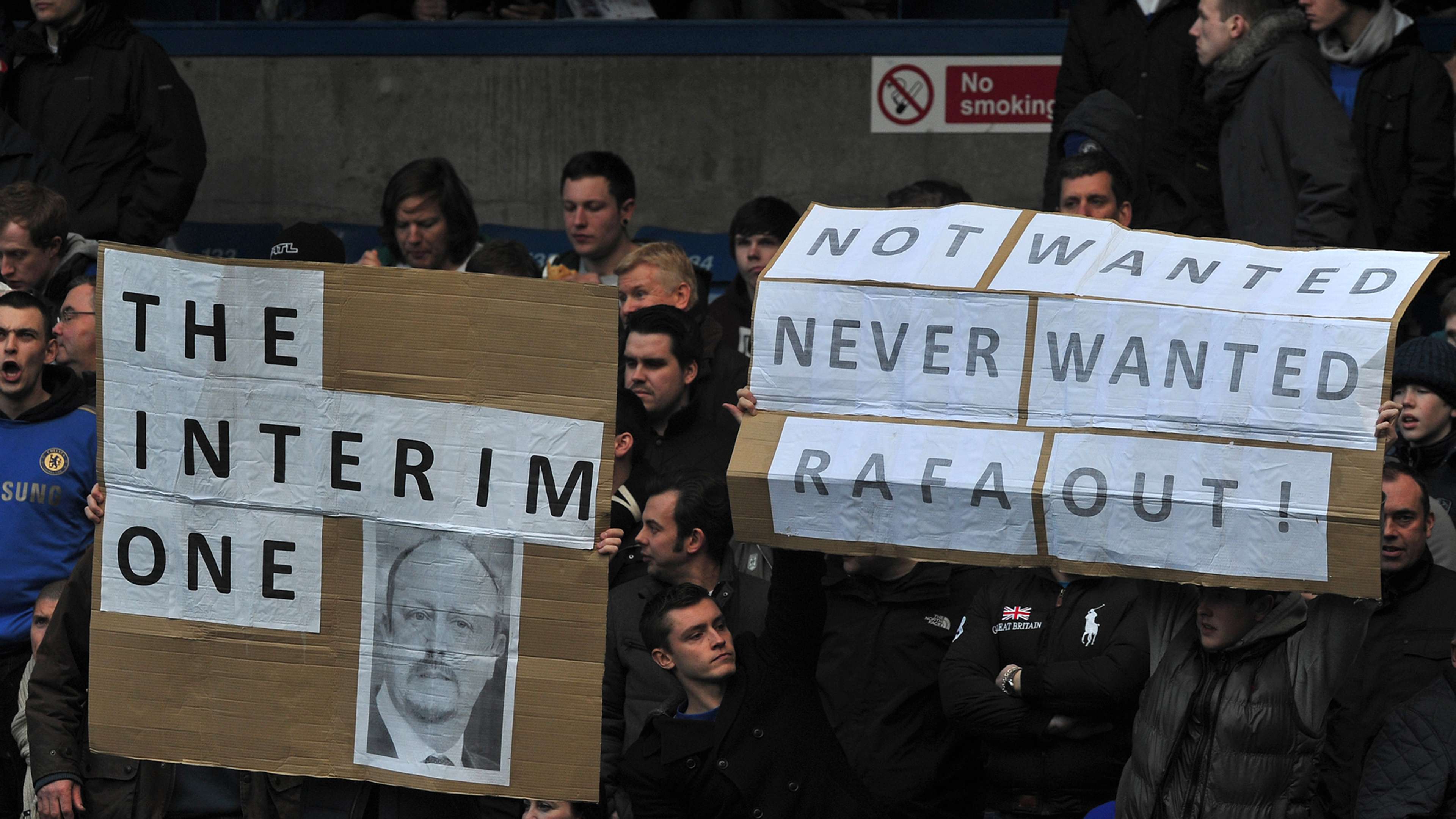 Rafa Benitez banner at Stamford Bridge