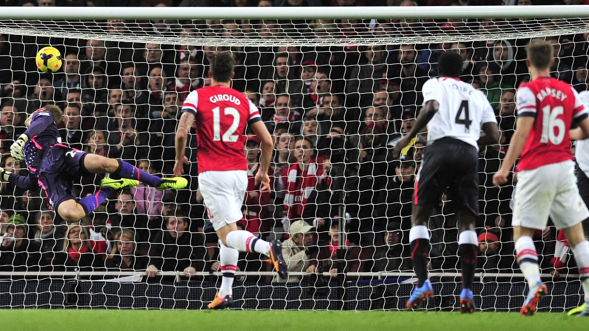 Aaron Ramsey Arsenal Liverpool 2013