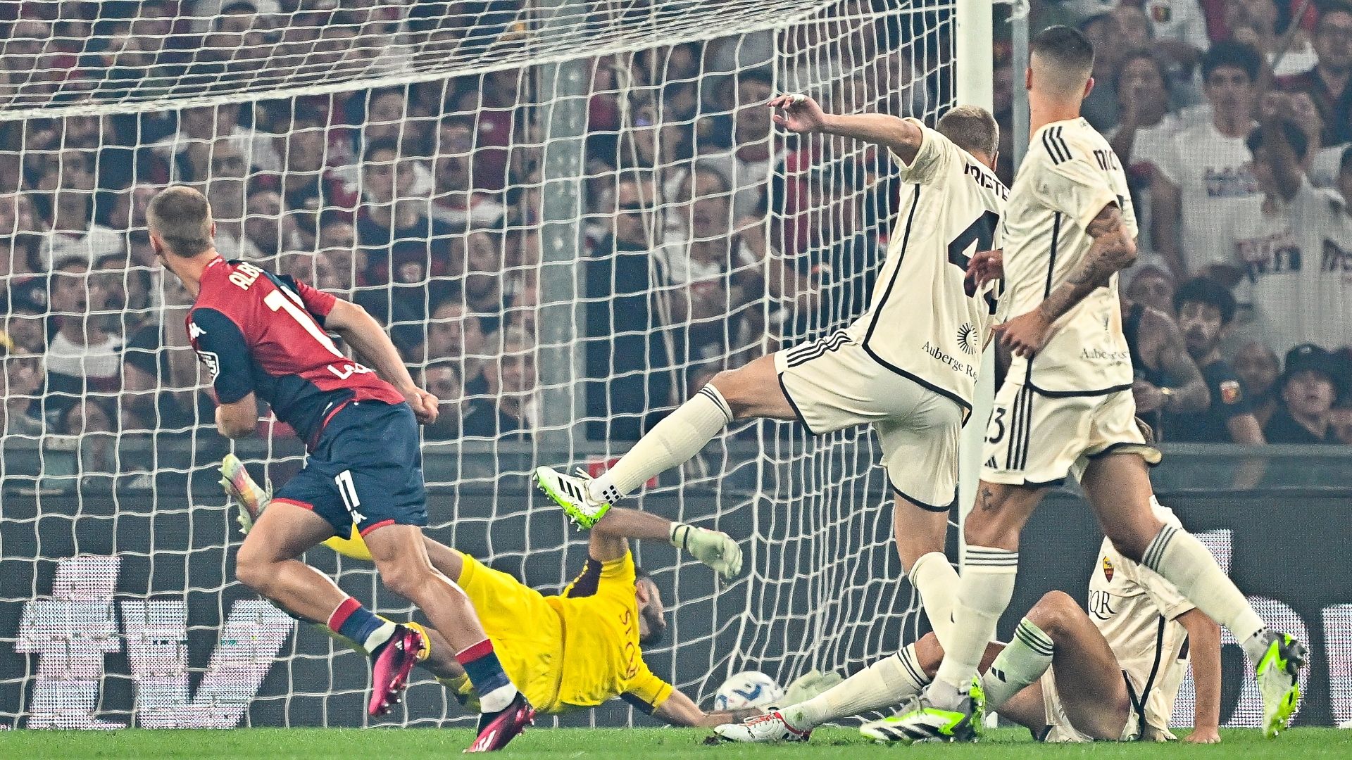 Gudmundsson Genoa Roma Serie A