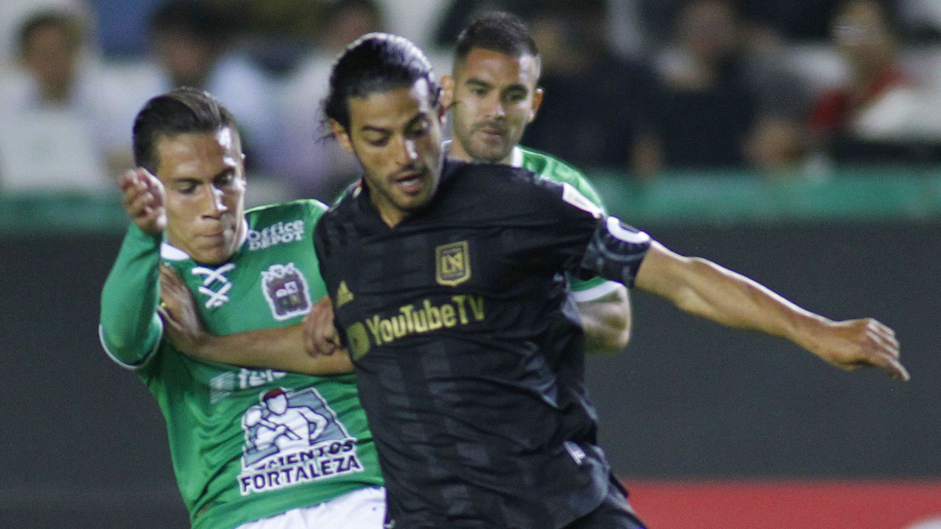 Carlos Vela CCL Leon