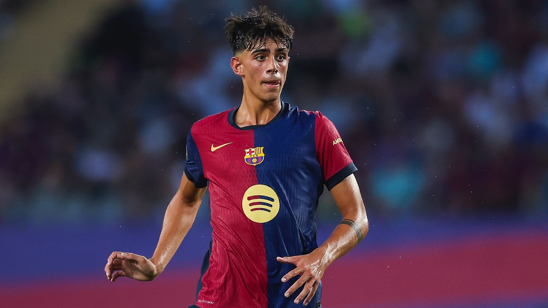 バルセロナ、負傷中の“ブスケツ二世”17歳ベルナルと契約延長