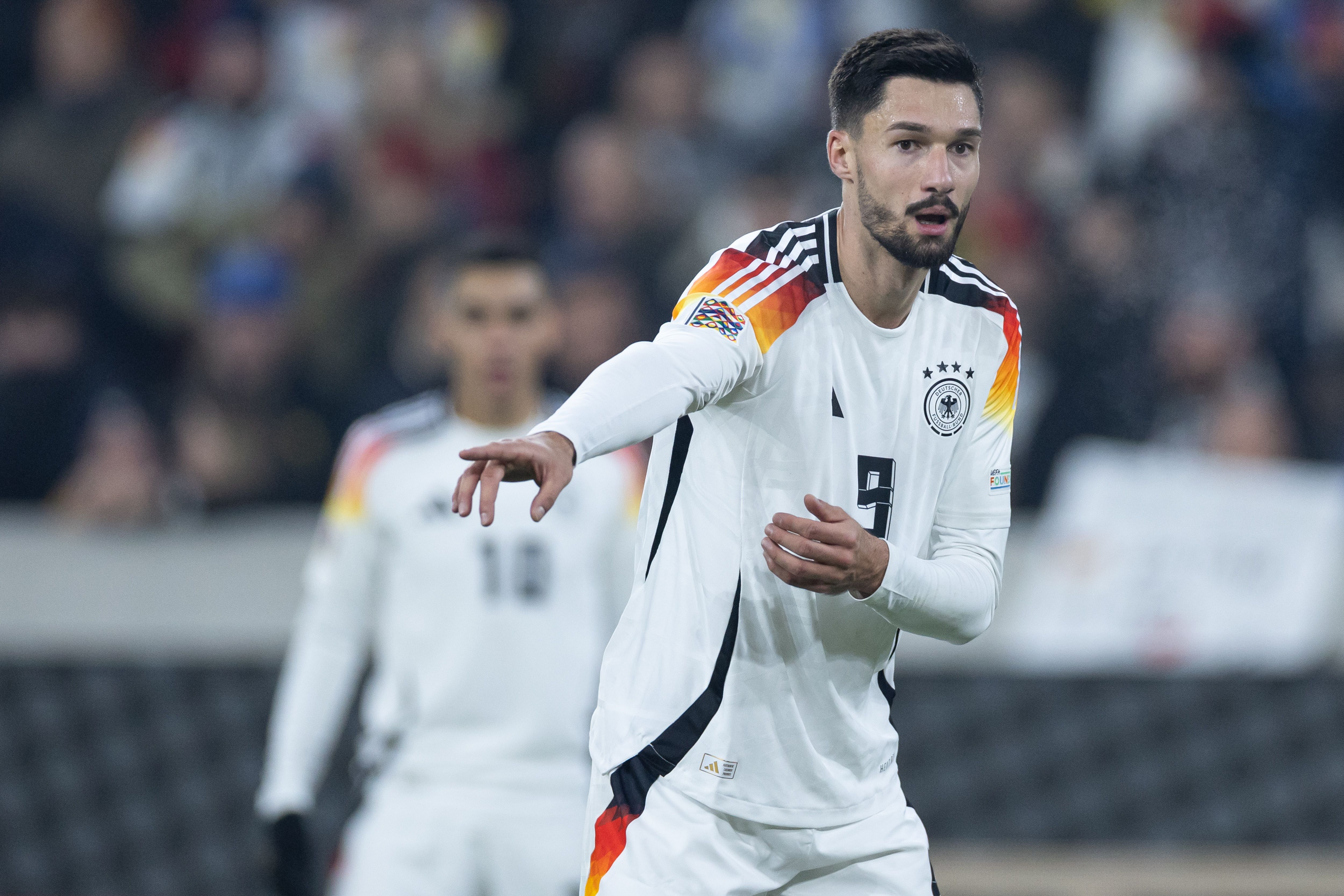 楽天ブックス: ドイツサッカーのオフェンス戦術 - ゲーム分析