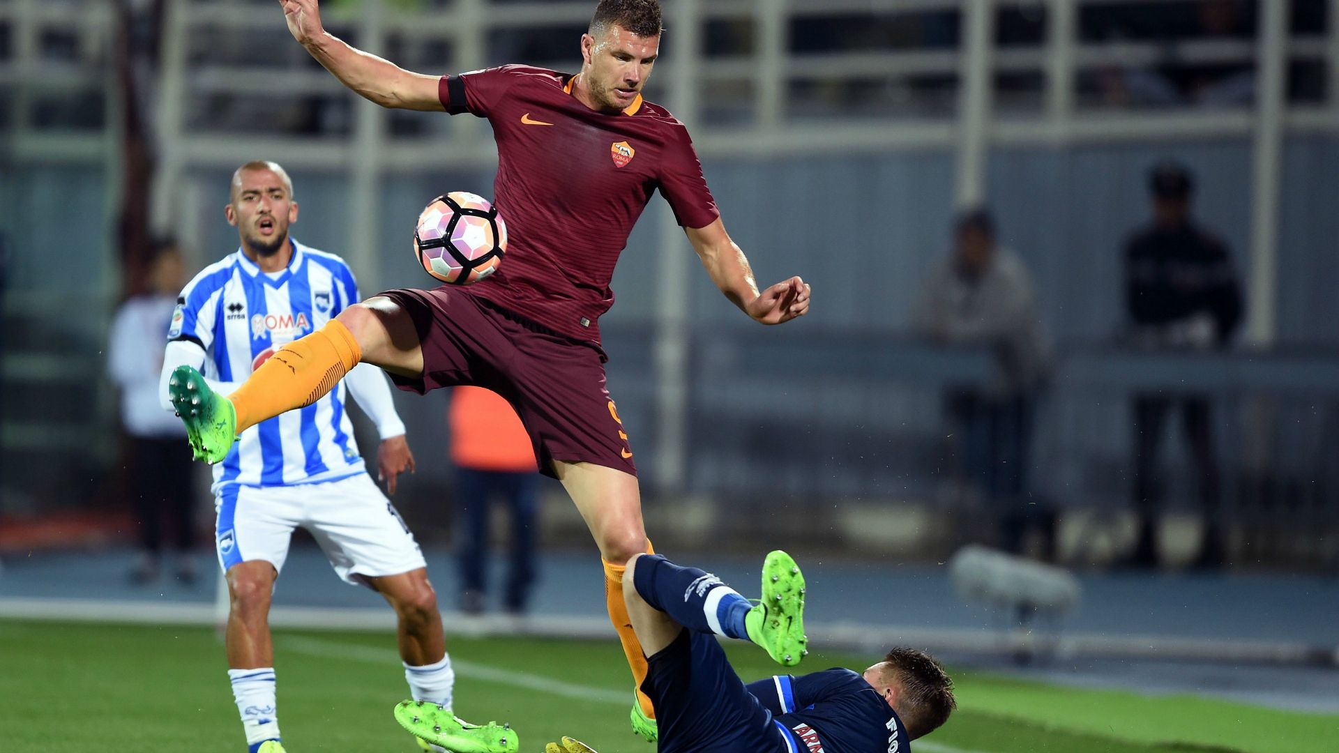 Dzeko Pescara Roma Serie A