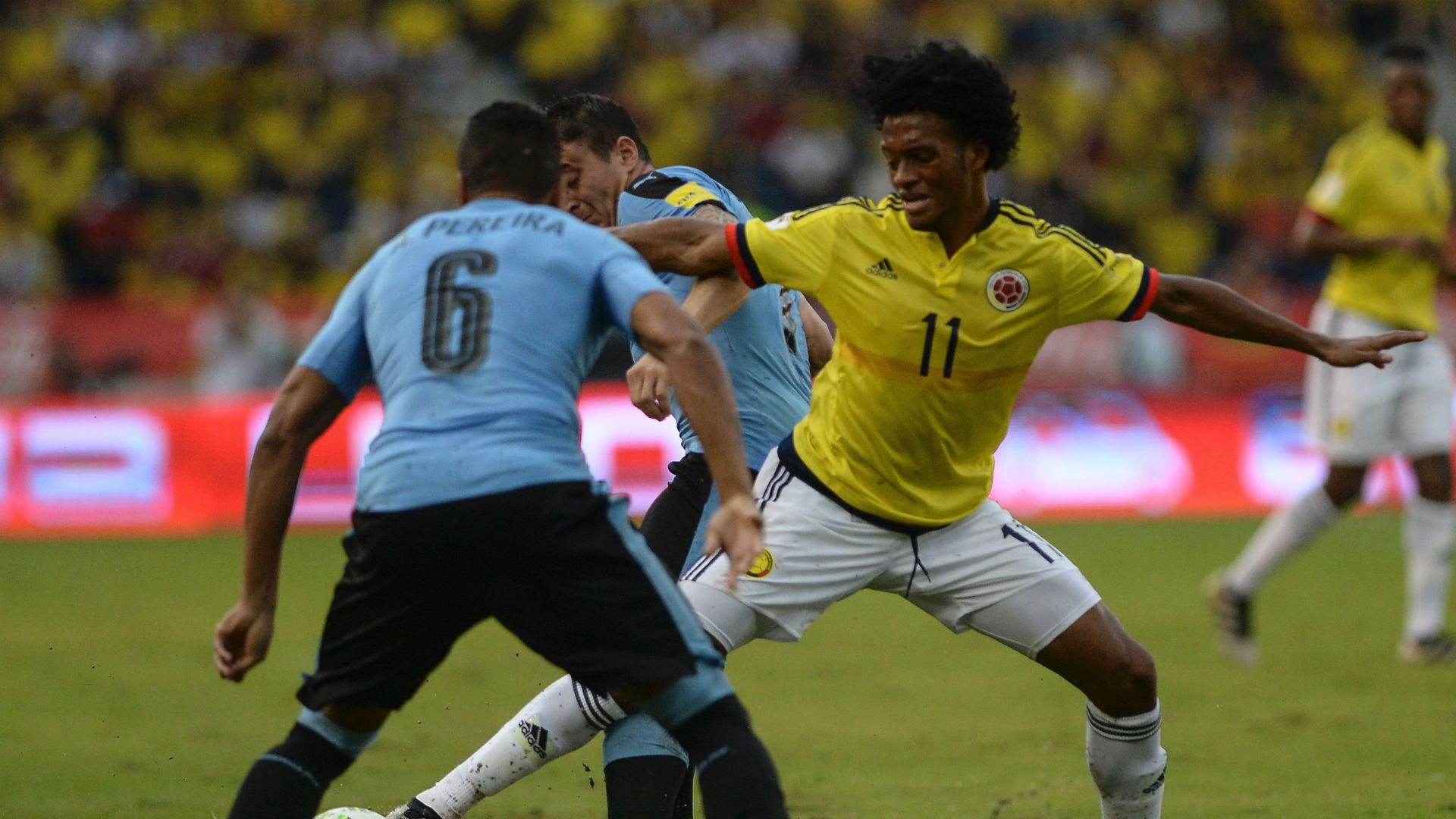 Juan Cuadrado Colombia vs uruguay Eliminatoria 2016