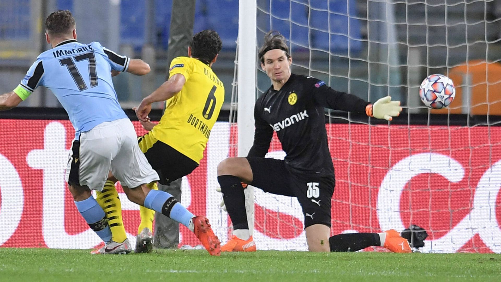 GERMANY ONLY: MARWIN HITZ BORUSSIA DORTMUND