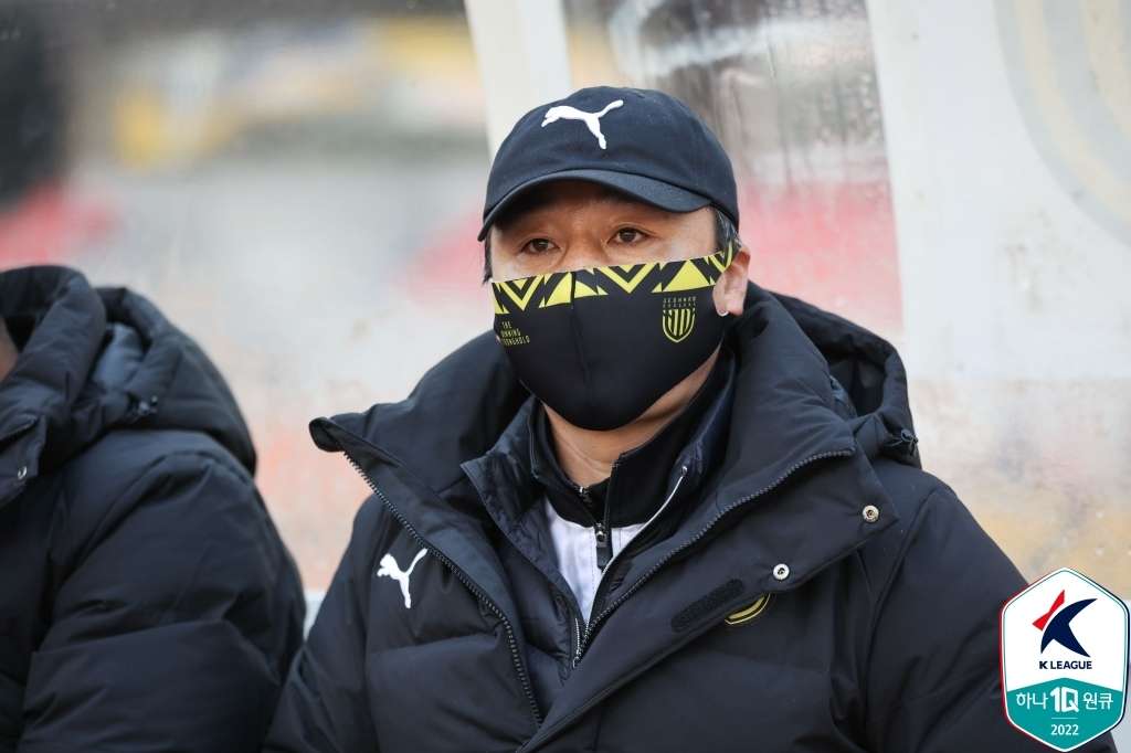 전남 전경준 감독