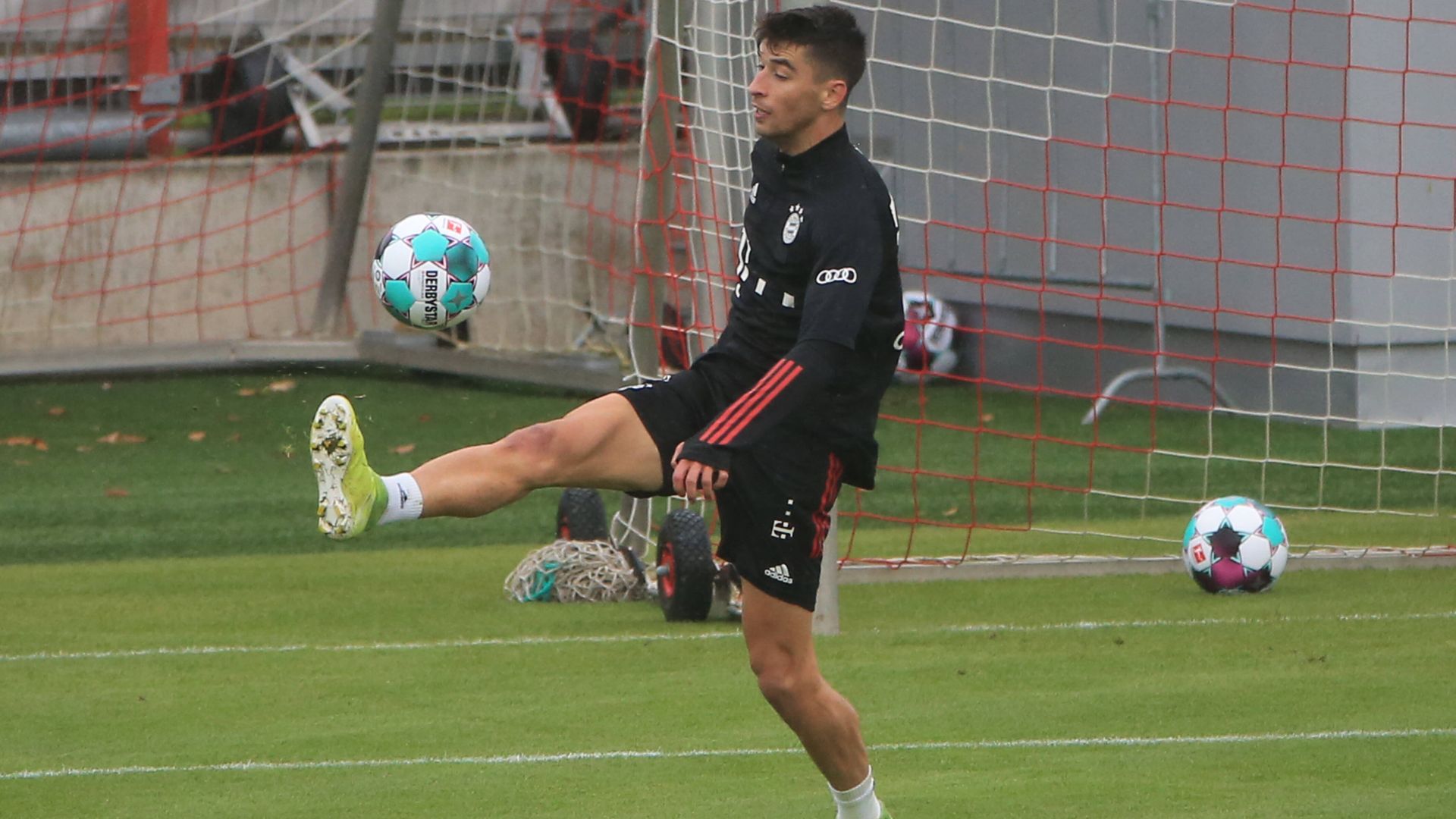 ONLY GERMANY Marc Roca Bayern Munchen 2020