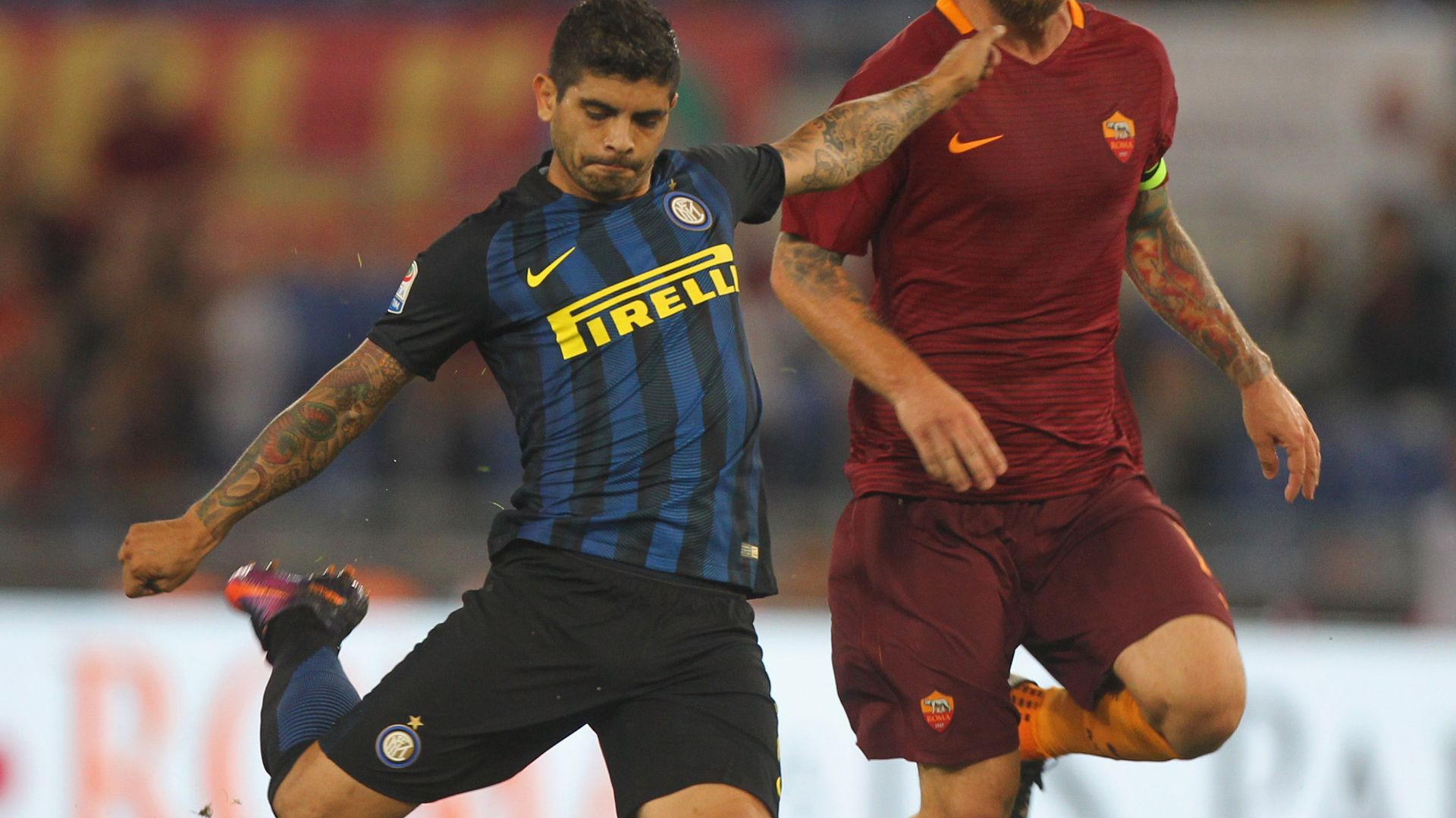 Ever Banega Daniele De Rossi Inter Milan AS Roma Serie A 02102016