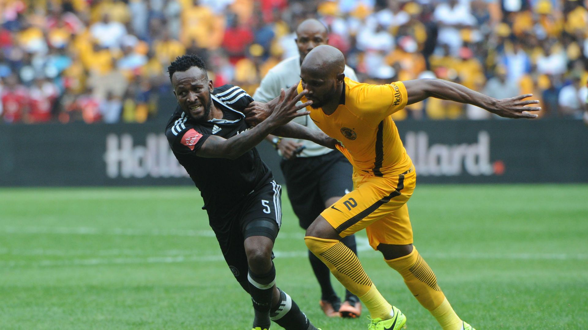 Mpho Makola and Ramahlwe Mphahlele - Kaizer Chiefs v Orlando Pirates