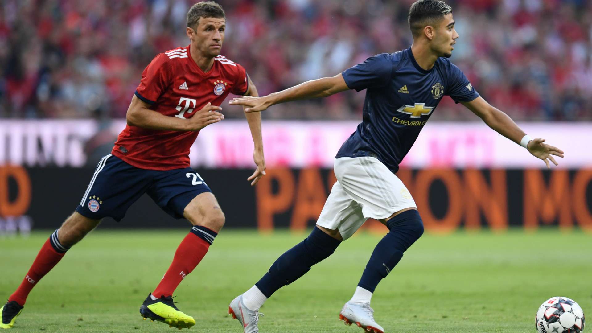 THOMAS MÜLLER BAYERN MÜNCHEN ANDREAS PEREIRA MANCHESTER UNITED 05082018