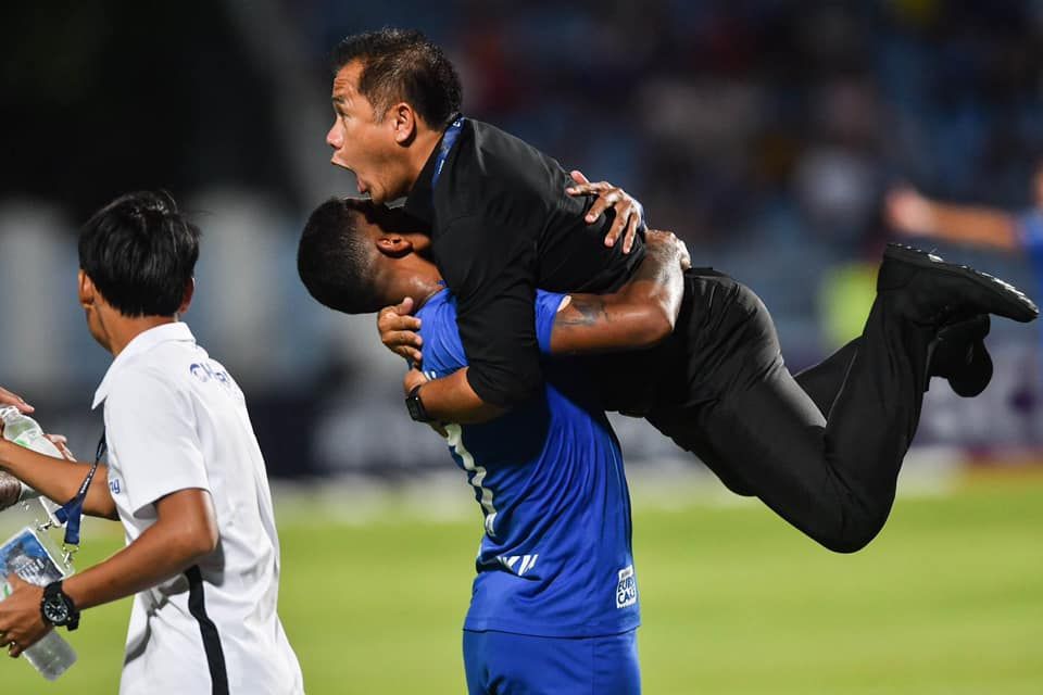 สะสม พบประเสริฐ