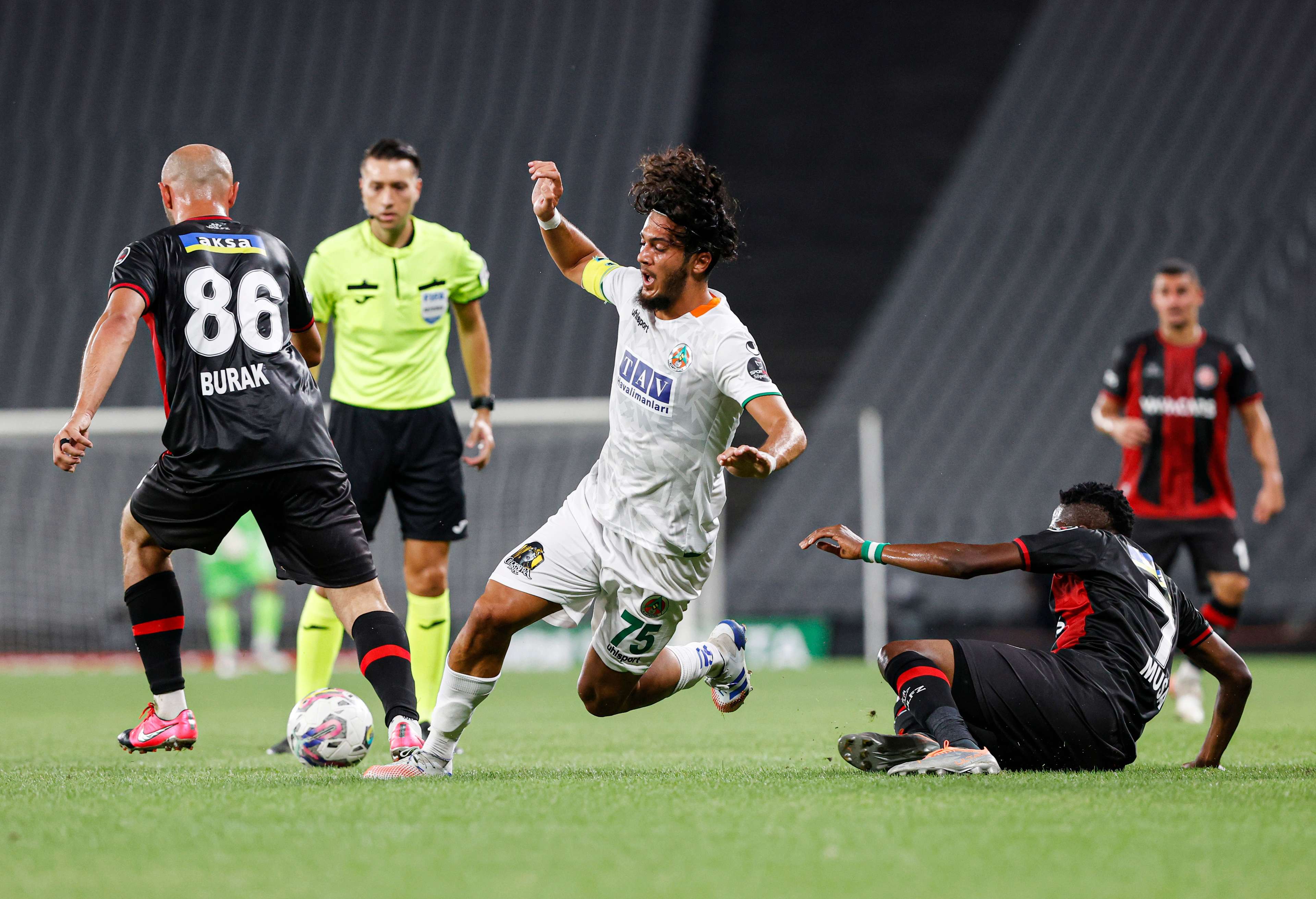 Tayfur Bingöl, Beşiktaş