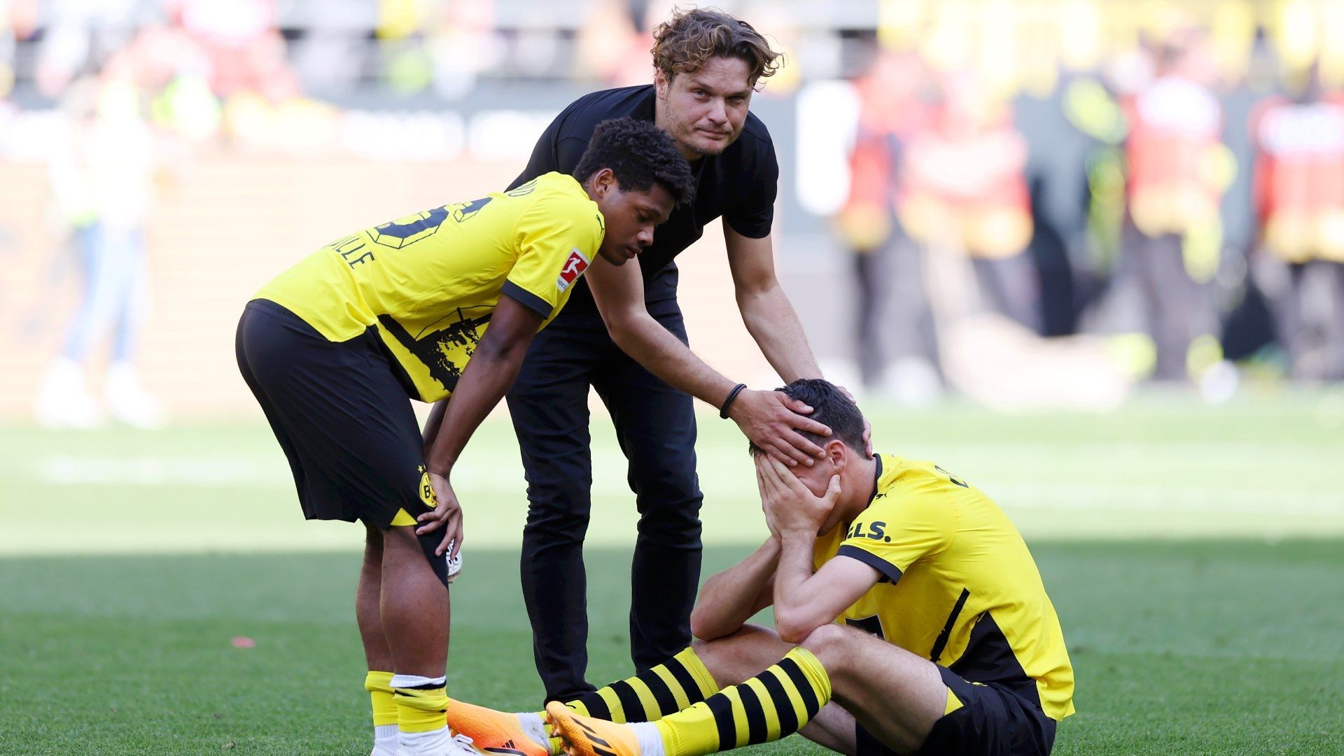 Edin Terzic Julien Duranville Giovanni Reyna Borussia Dortmund