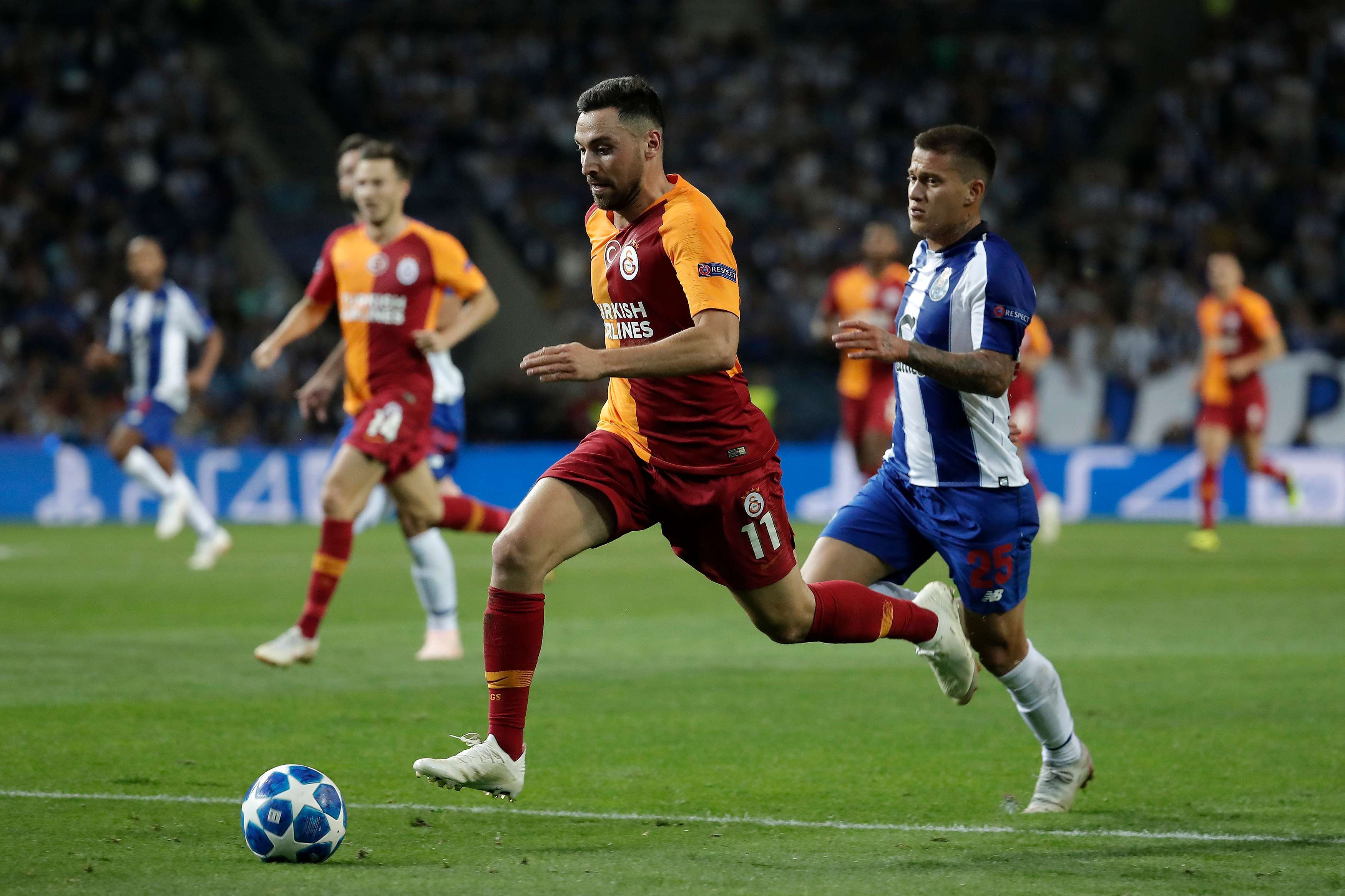 Sinan Gumus Otavio Porto Galatasaray UEFA Champions League 10/03/18