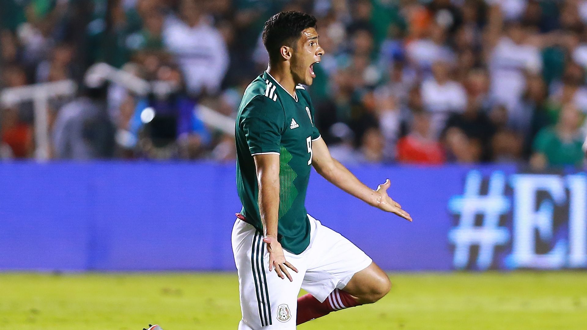 México Chile Raúl Jiménez 161018