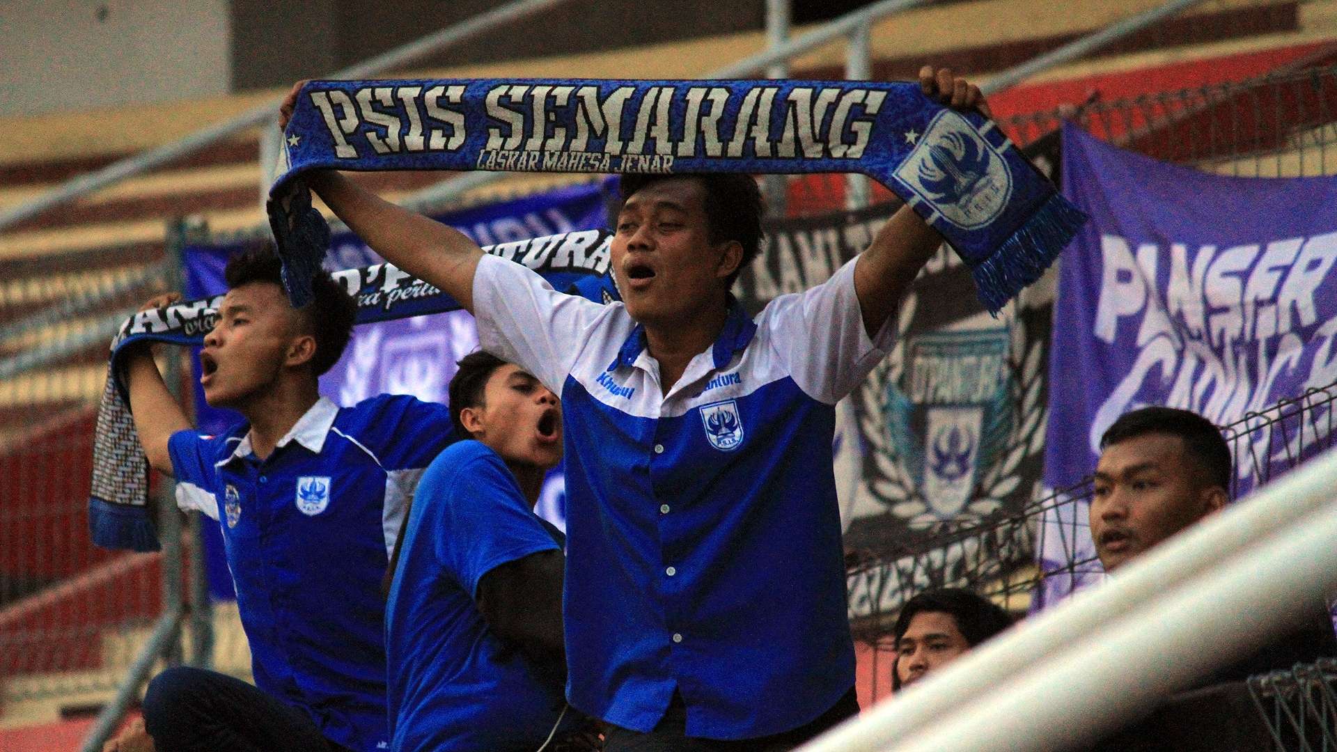 Fans Panser - PSIS Semarang